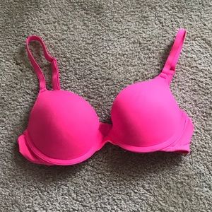 Pink Victoria Secret’s bra